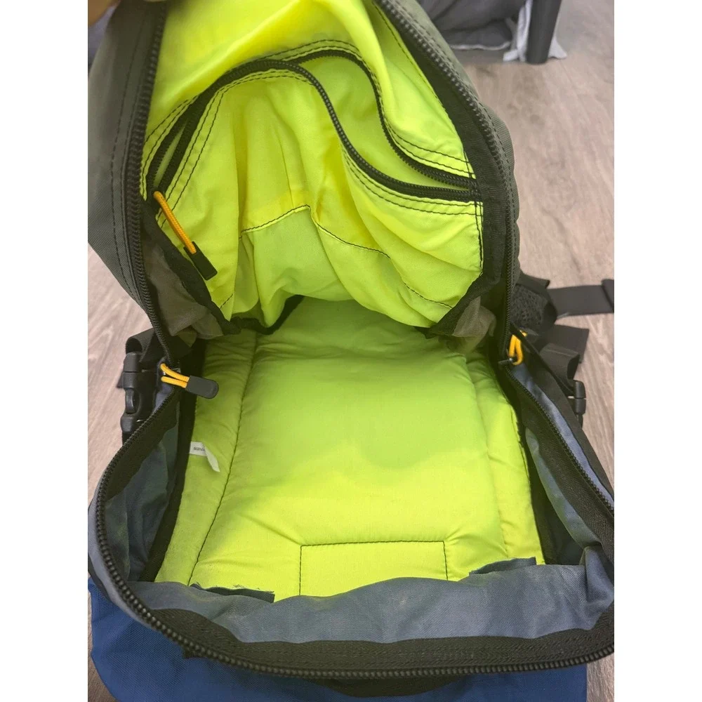 Camelbak Peak Bagger Backpack OS Blue Green Hiking Camping Outdoor Daypack - Picture 5 of 8